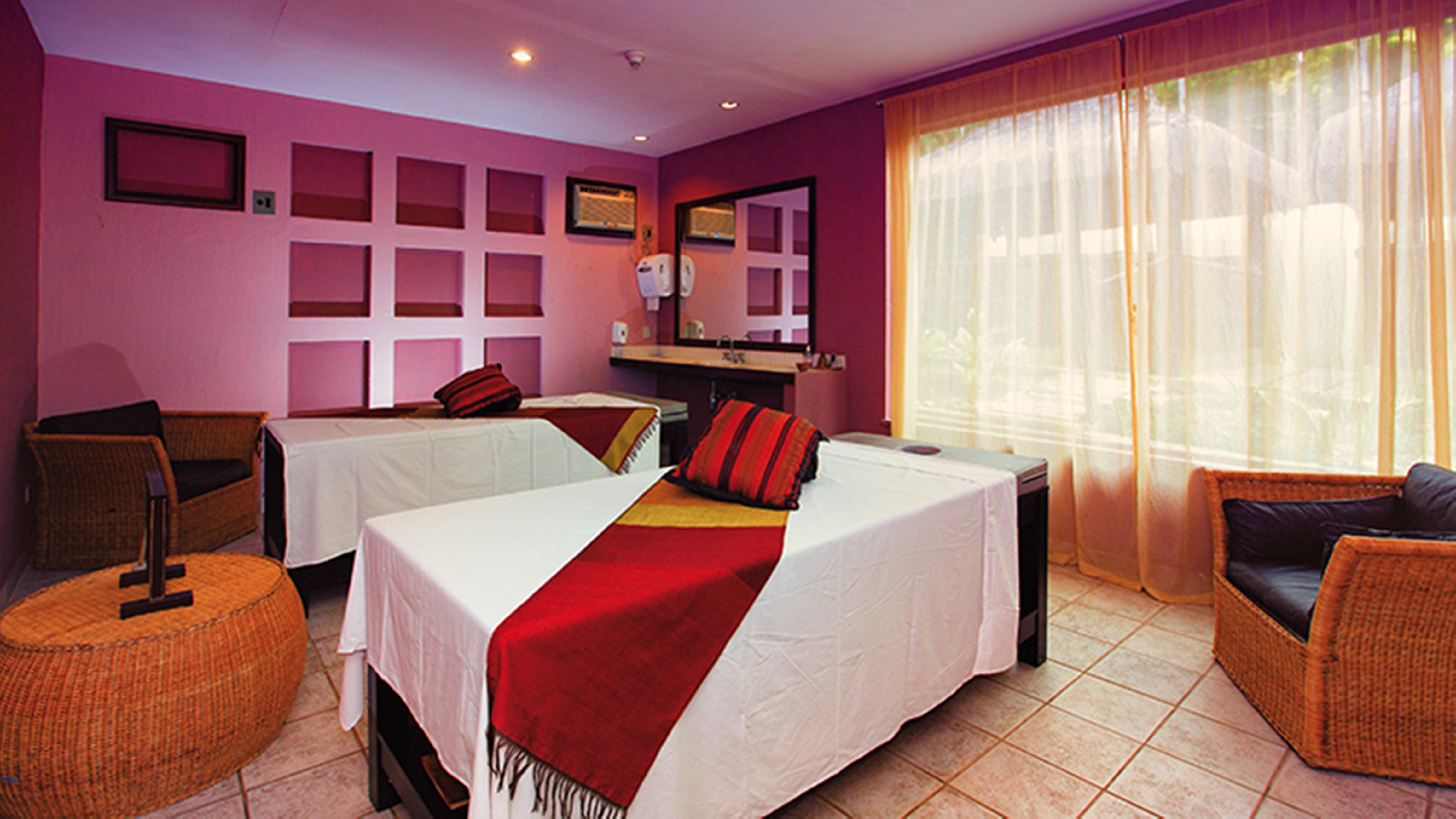 Vila Gale Eco Resort Angra Angra dos Reis Bagian luar foto A room at the spa