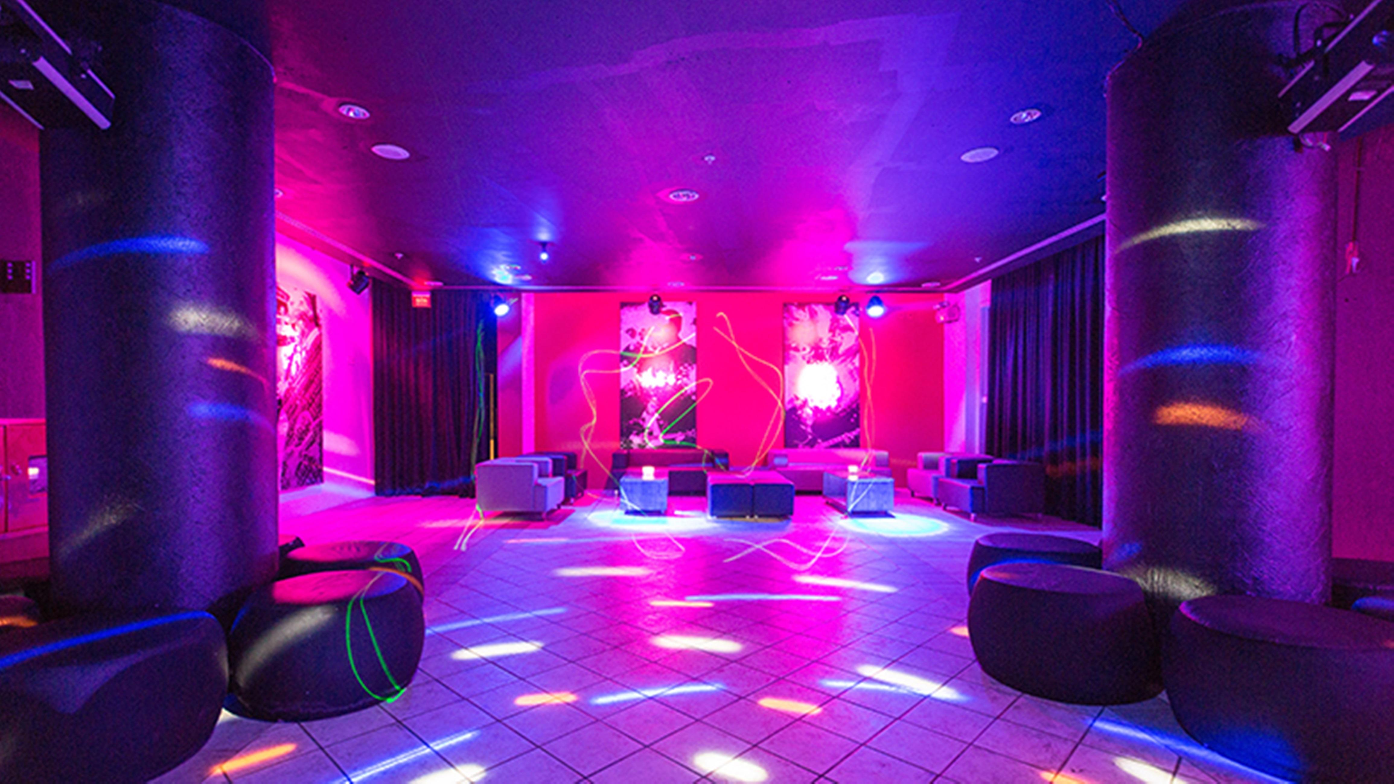Vila Gale Eco Resort Angra Angra dos Reis Bagian luar foto The interior of the nightclub