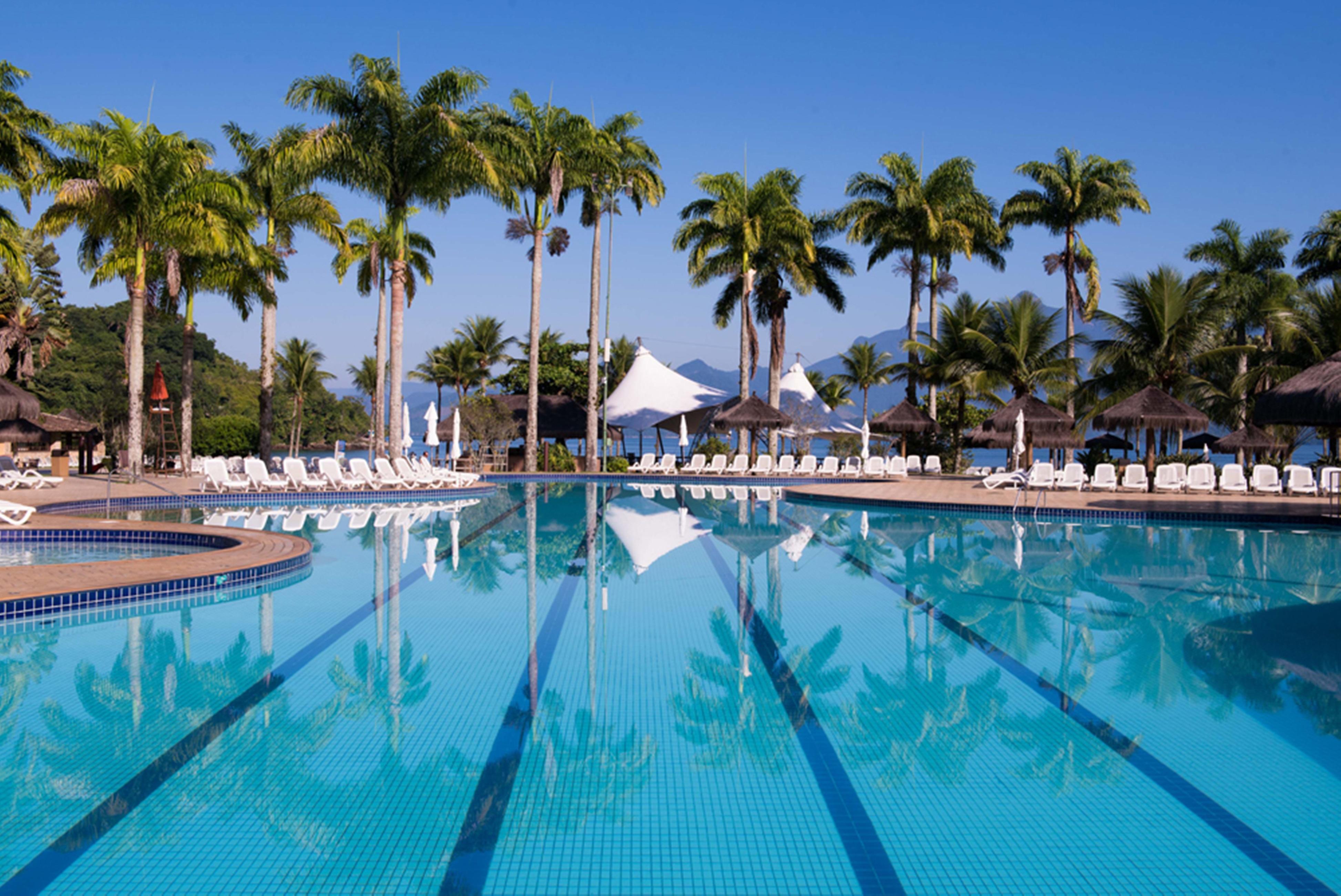 Vila Gale Eco Resort Angra Angra dos Reis Bagian luar foto The swimming pool at the Sheraton Nha Trang Hotel & Spa Resort